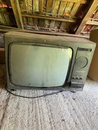 Televizor vechi pentru decor / reconditionat