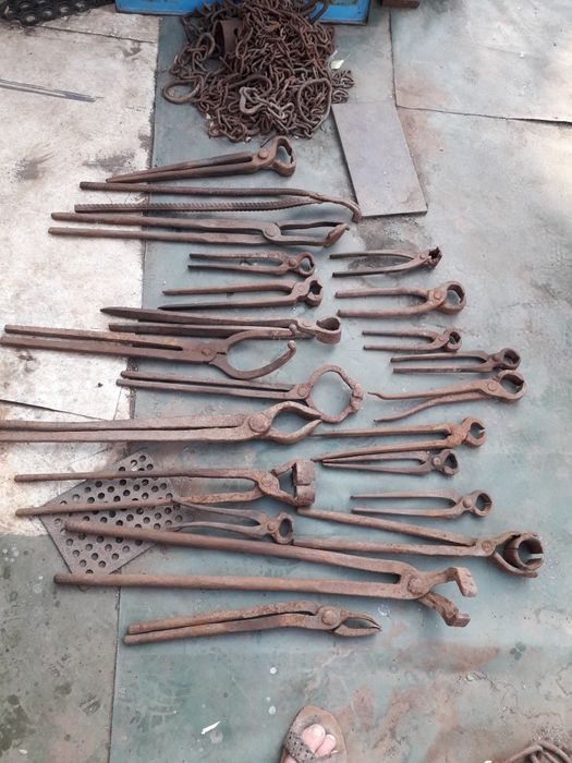 Barda, clesti fierarie nicovala coasa,soba rumegus,caldare palinca