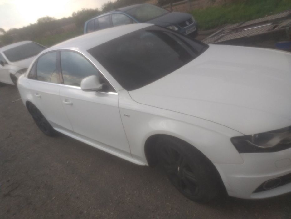 Audi a4 b8 2.0tdi S-line На Части 2.0тди а4 б8