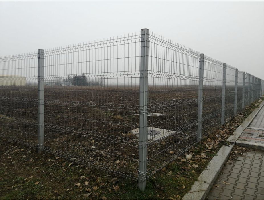Executam garduri si porti