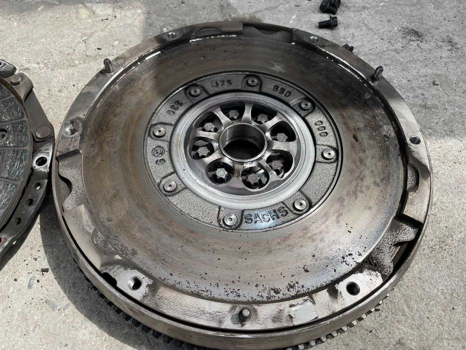 Volanta masa dubla + Kit ambreiaj Ford Galaxy / S-Max 1.8 TDCI