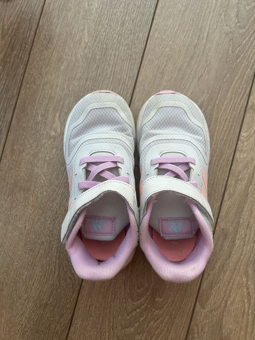 Маратонки Adidas, 26 номер