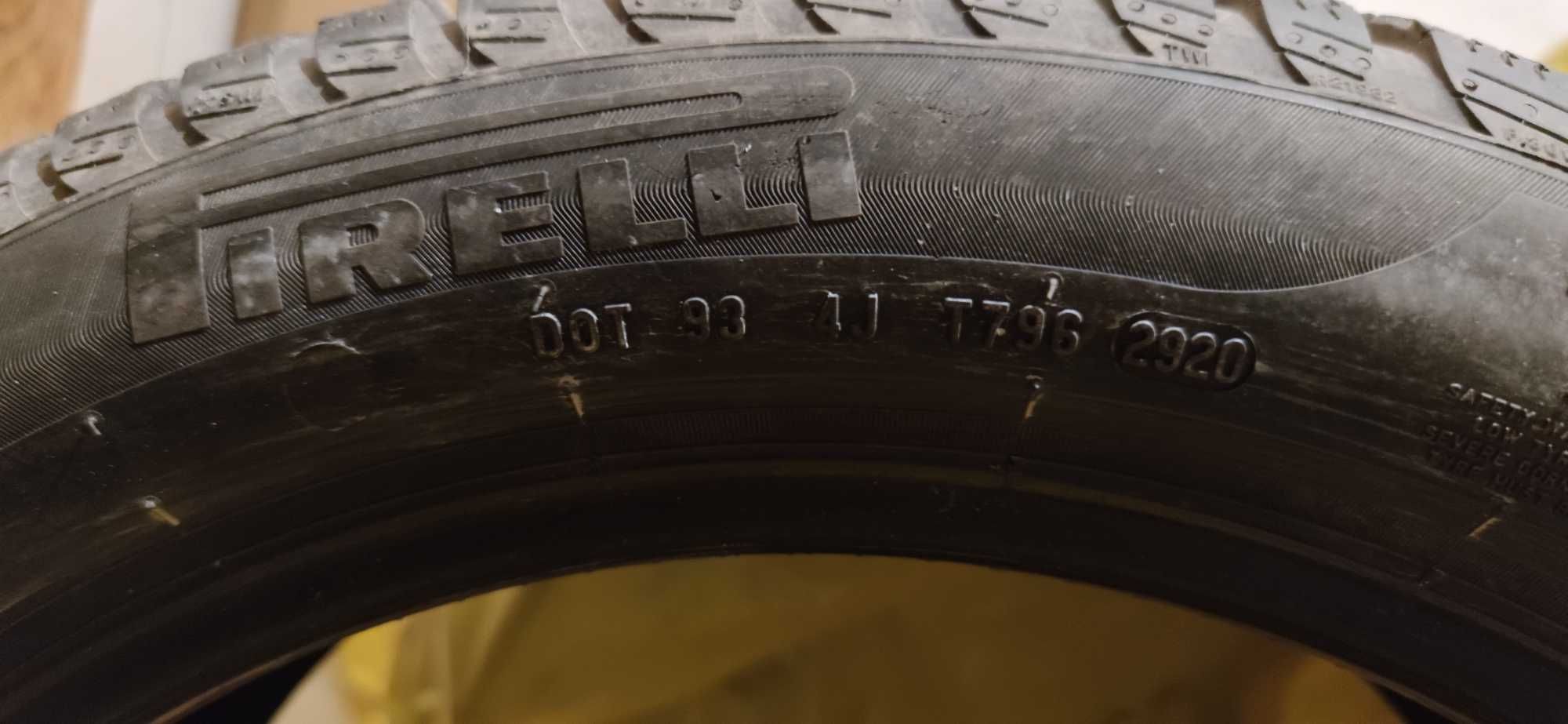 245/45/18 Pirelli SottoZero 3, Runflat