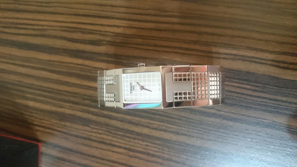 Ceas dama Tissot T Minisquare + brățară