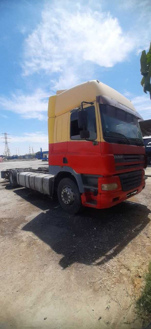 DAF CF 2003 год. Автомат коробка. Бак 2 тонна