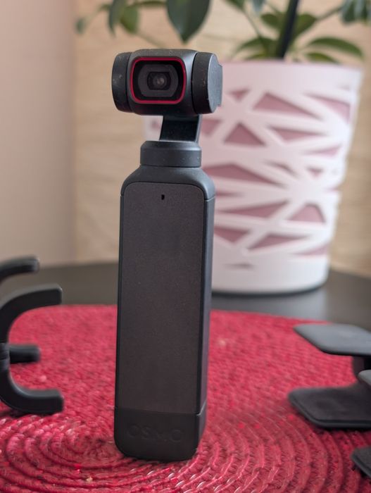DJI Osmo Pocket 2 + DJI Extension Rod