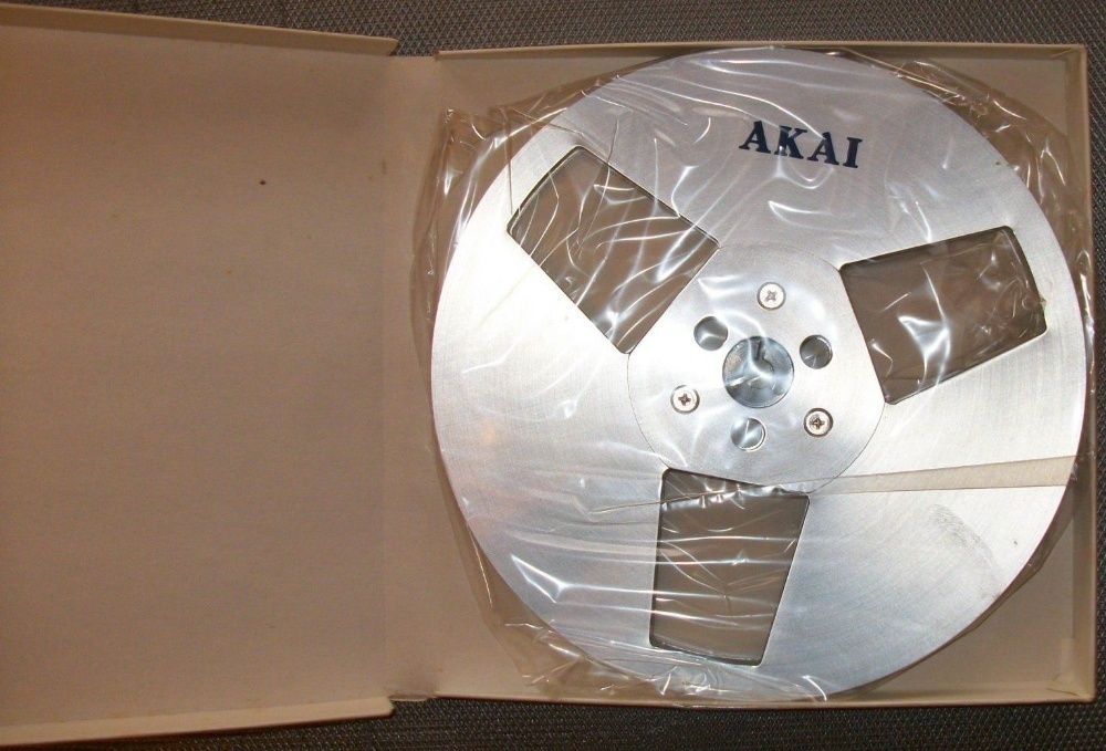 Rola metalica Akai R-7M, 18cm noua in cutie,nefolosita,NOS