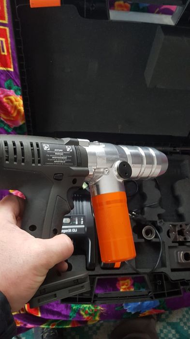 Alpha AKKU Compact electrohidraulic