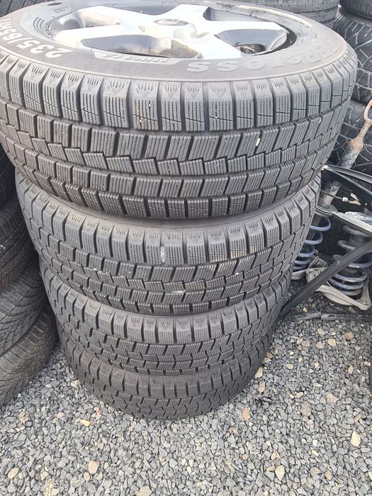 Jante aliaj originale Touareg r17 cauciucuri noi iarnă M+S 235/65/17