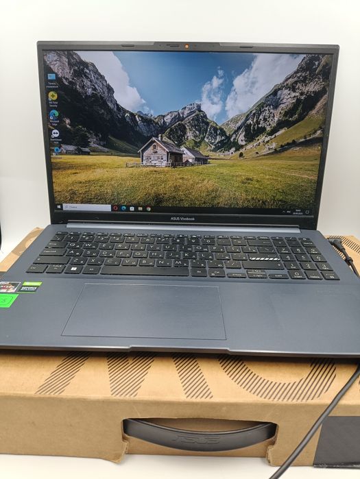 ASUS VivoBook 16 [Ryzen 5-5600H] 16GB