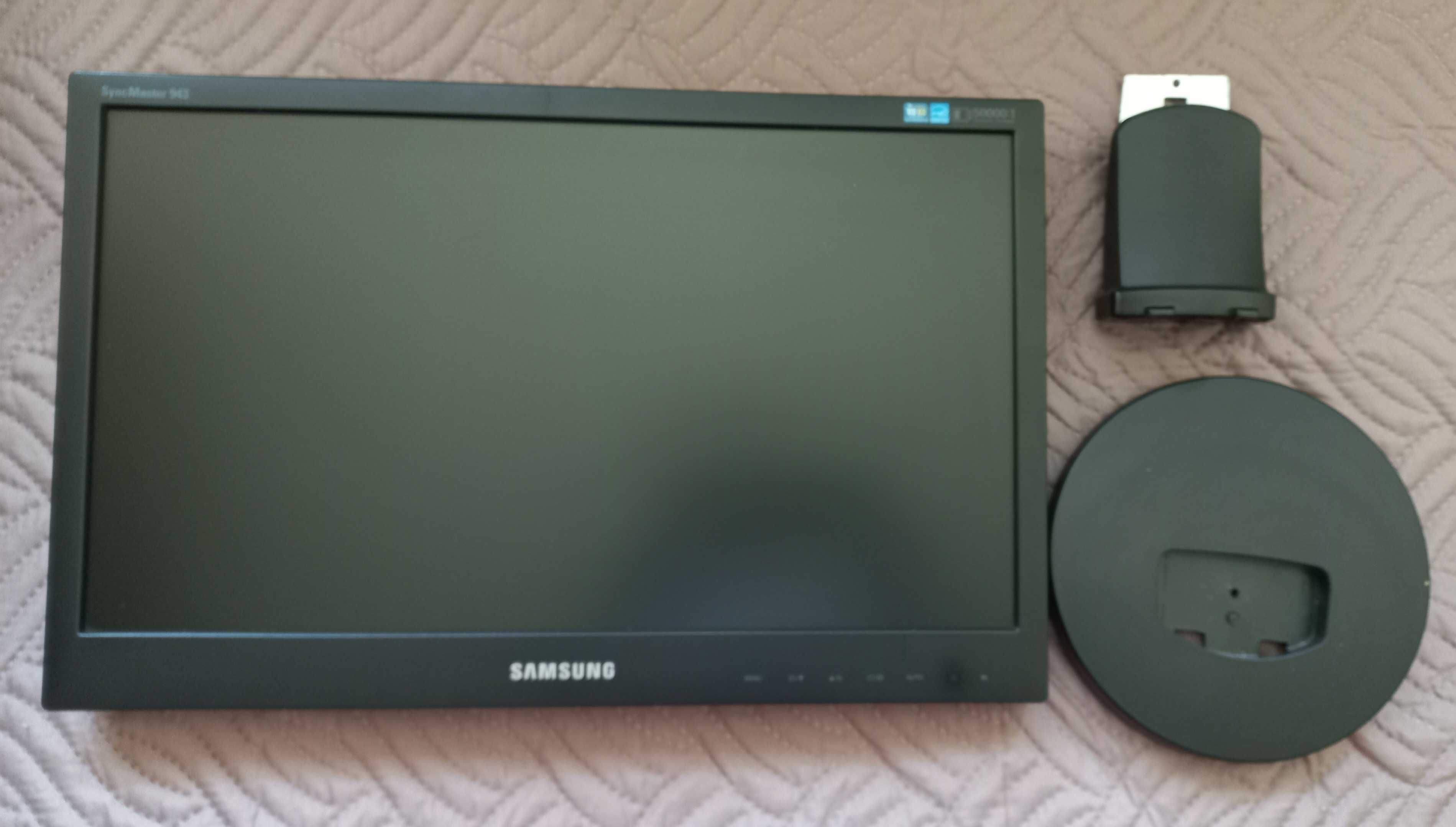 Монитор Samsung Syncmaster 943 SN