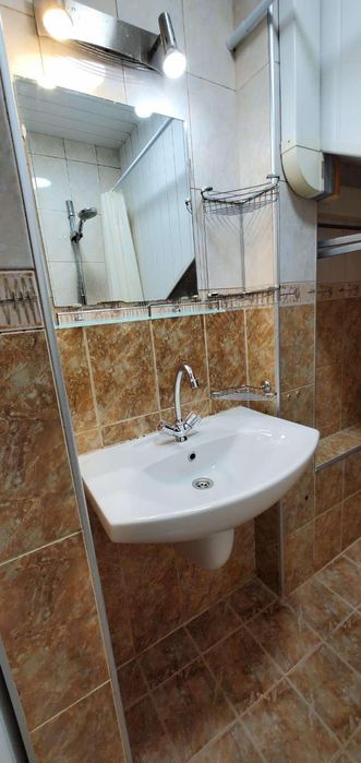 Дава се под наем Тристаен апартамент в Варна, Лятно кино Тракия - 80 кв.м за 450 € - Снимка #6