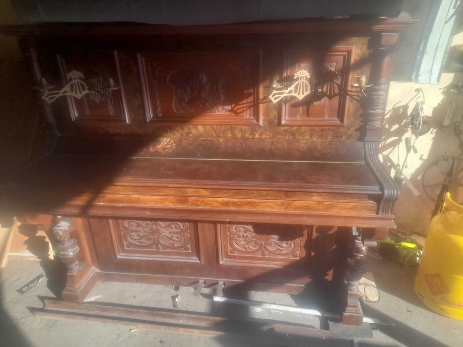 Pianină Robert Westphal Berlin in stare bună