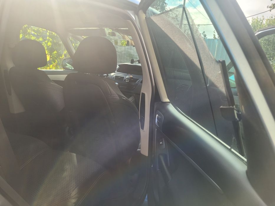 Vând mașina  Citroen C4