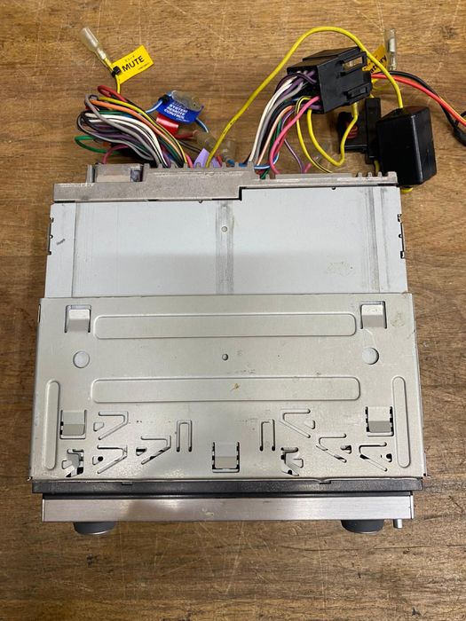 Cd player auto Pioneer ANH P 9R fata aluminiu