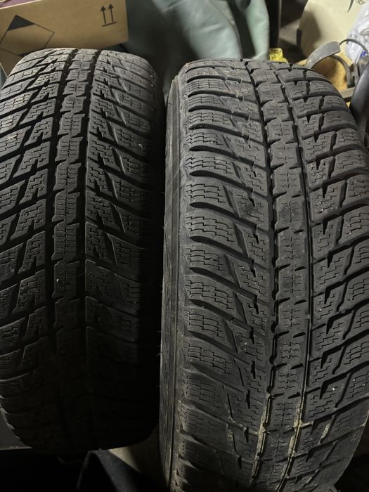 Nokian 215 70 16