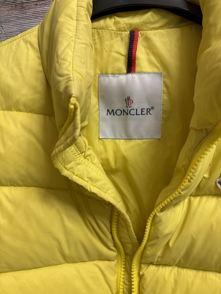 Moncler грейка