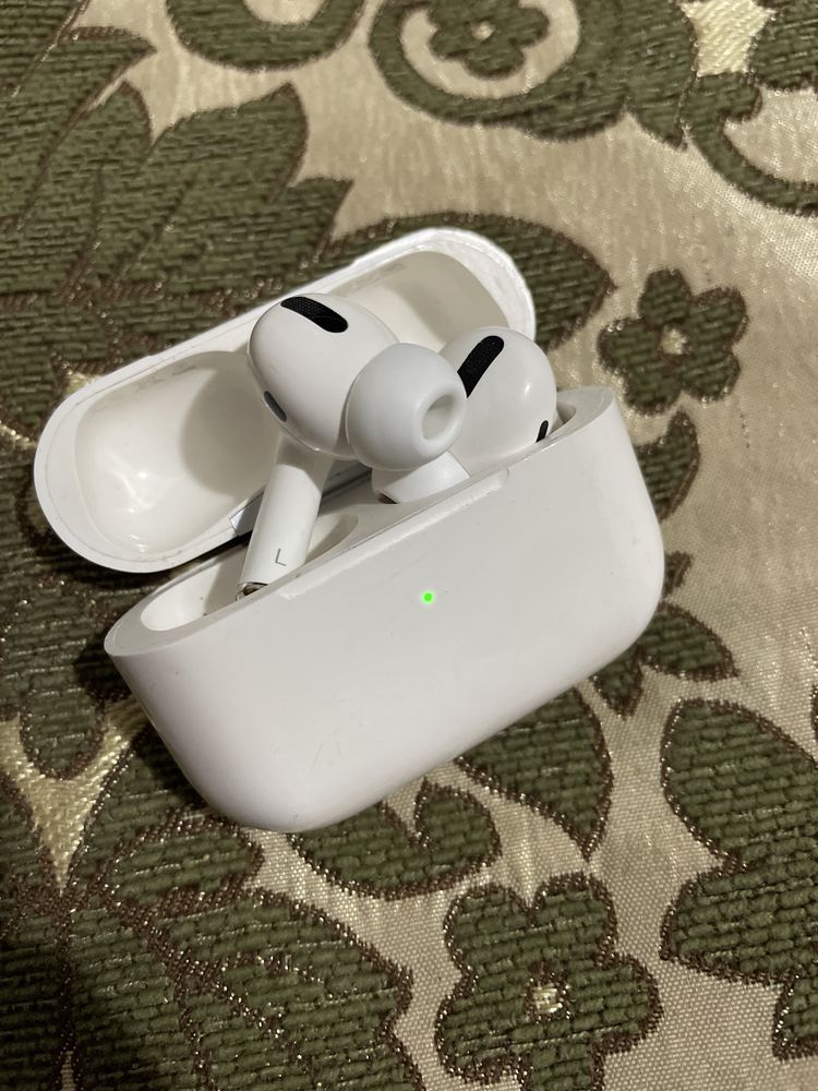 Air pods pro наушник продаются