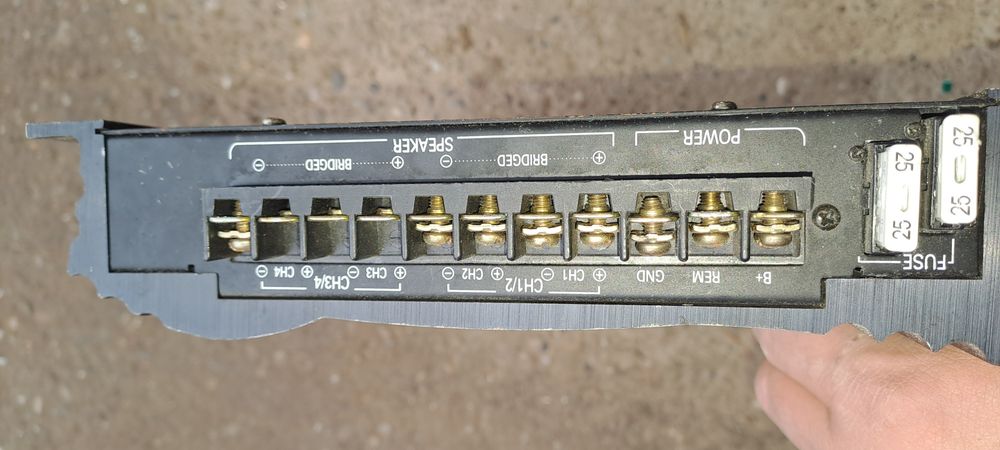 De vanzare    statie 600w