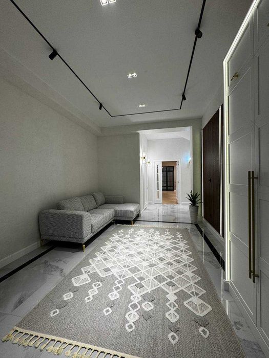 Продаётся дом, М Улугбек, 3 сотки, 370 м2, Ул.Циолковская