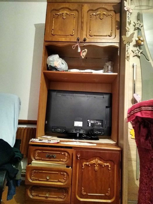 Dulap,pat ,raft nou,masa,oglinda,comoda