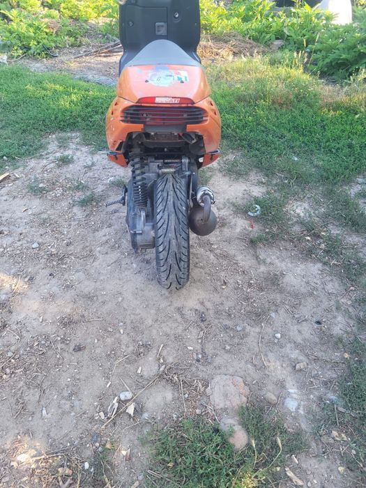 Scuter malaguti f12