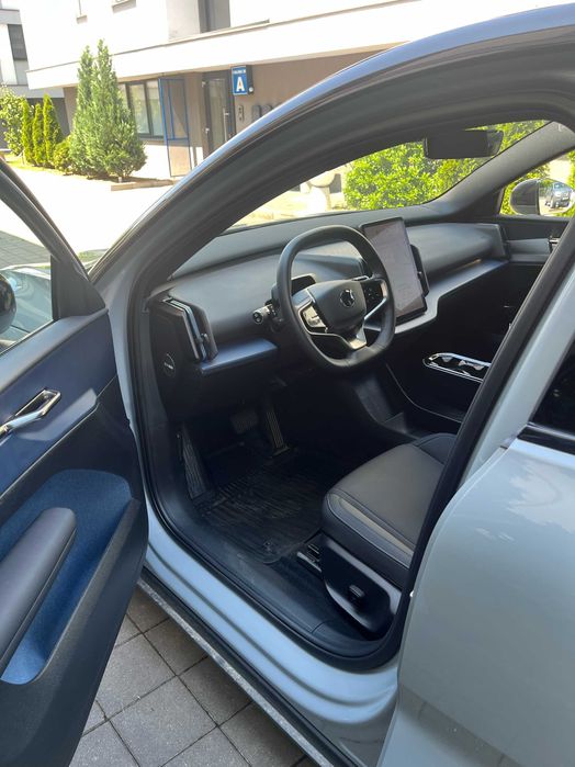 Volvo EX30 Ultra Twin Motor AWD • 428CP • Full Option • An 2024