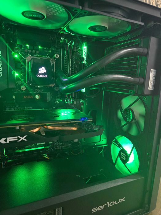 Unitate PC Gaming i7-7700K, Corsair H60, RX 570, 16GB RAM, 574GB SSD