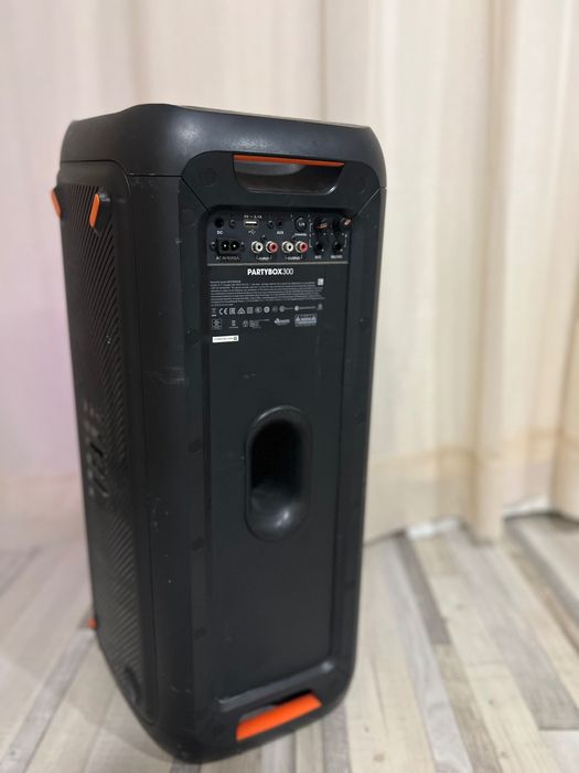 JBL PartyBox 300