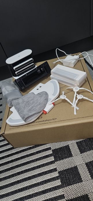 Робот Xiaome Mi Robot Vaccum Mop-P