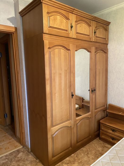 Продам деревянную мебель