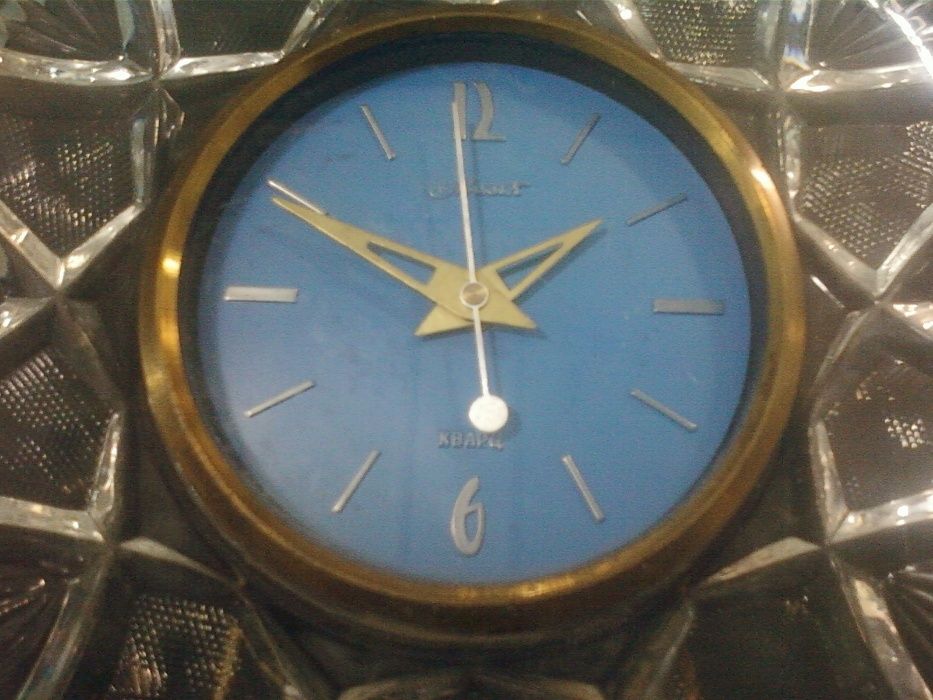 Часы МАЯК Сделаны СССР в Настоящем Хрустальном Обрамлении 30см