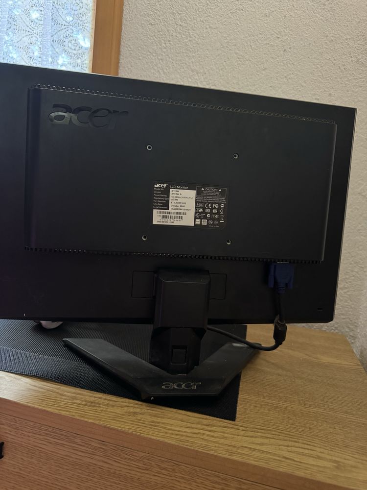 ACER LCD Monitor перфектно състояние