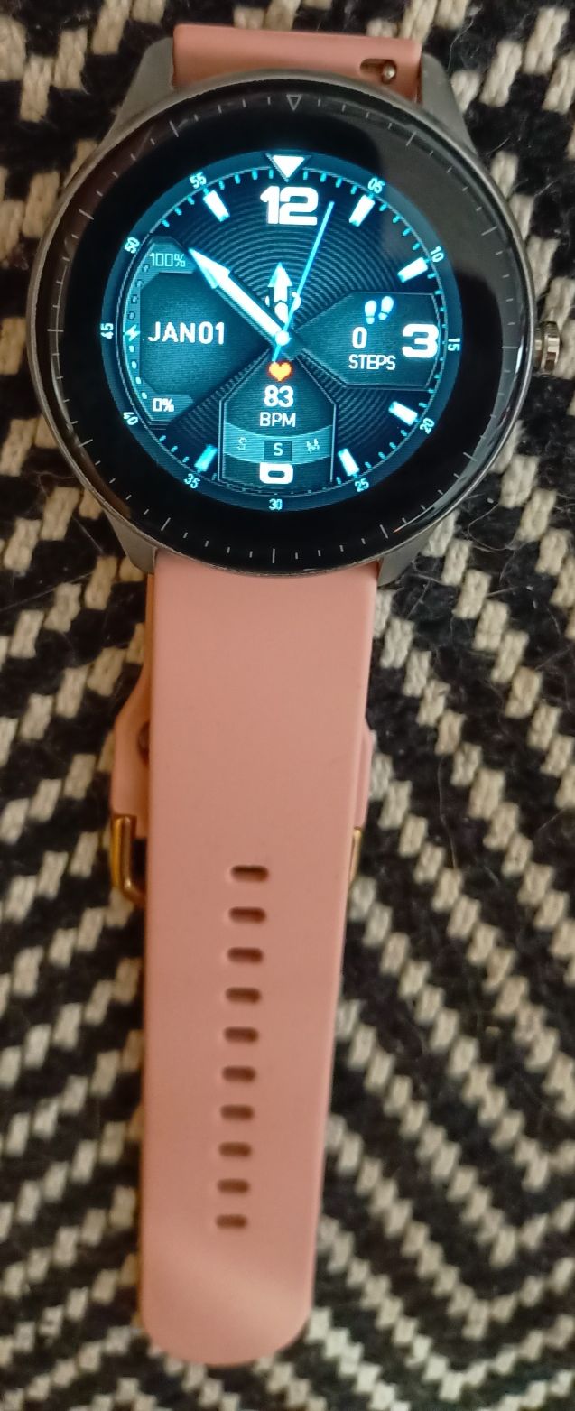 Vând smartwatch IHunt