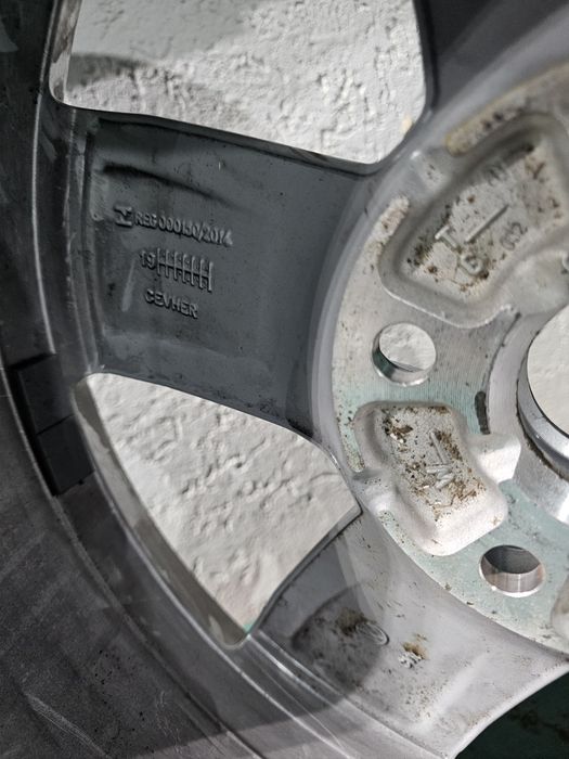 Roti complete VW Passat 215 55 17