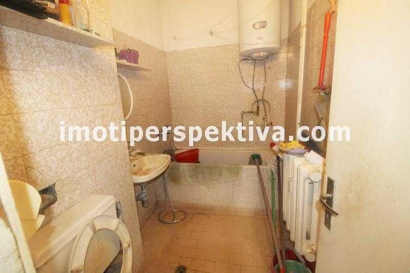Продава се Тристаен апартамент в Пловдив, Тракия - 60 кв.м за 1700 €/кв.м - Снимка #5