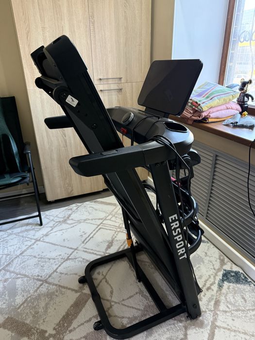 Продам беговую дорожку