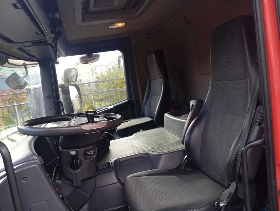 Scania P400 2012 BOX