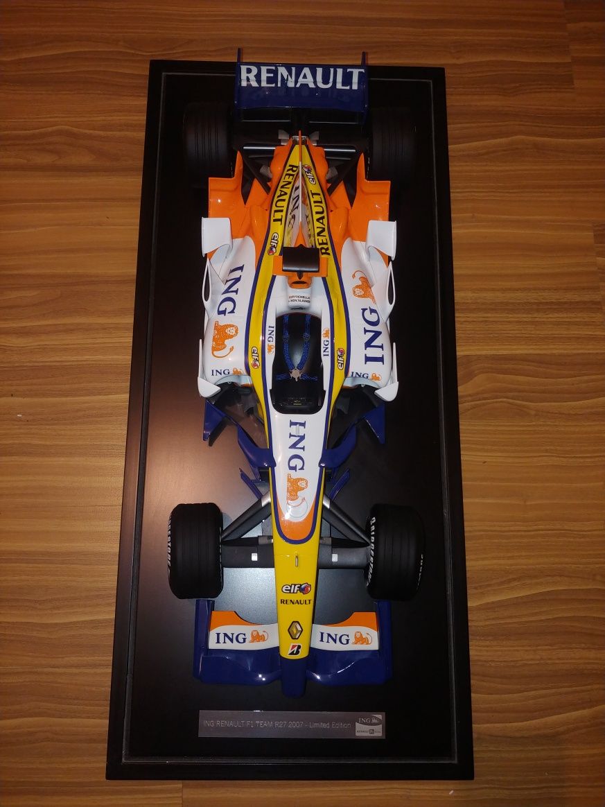 OCAZIE UNICA Macheta F1 R27 1:6 Renault Sport