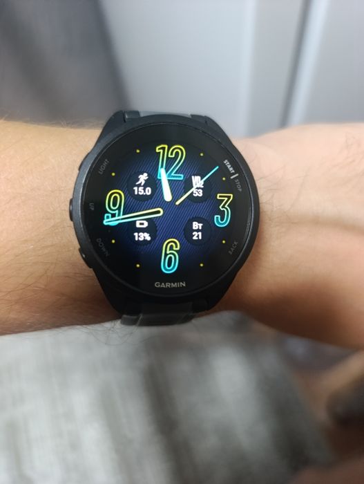 Смарт-часы Garmin Forerunner 165 черный-серый