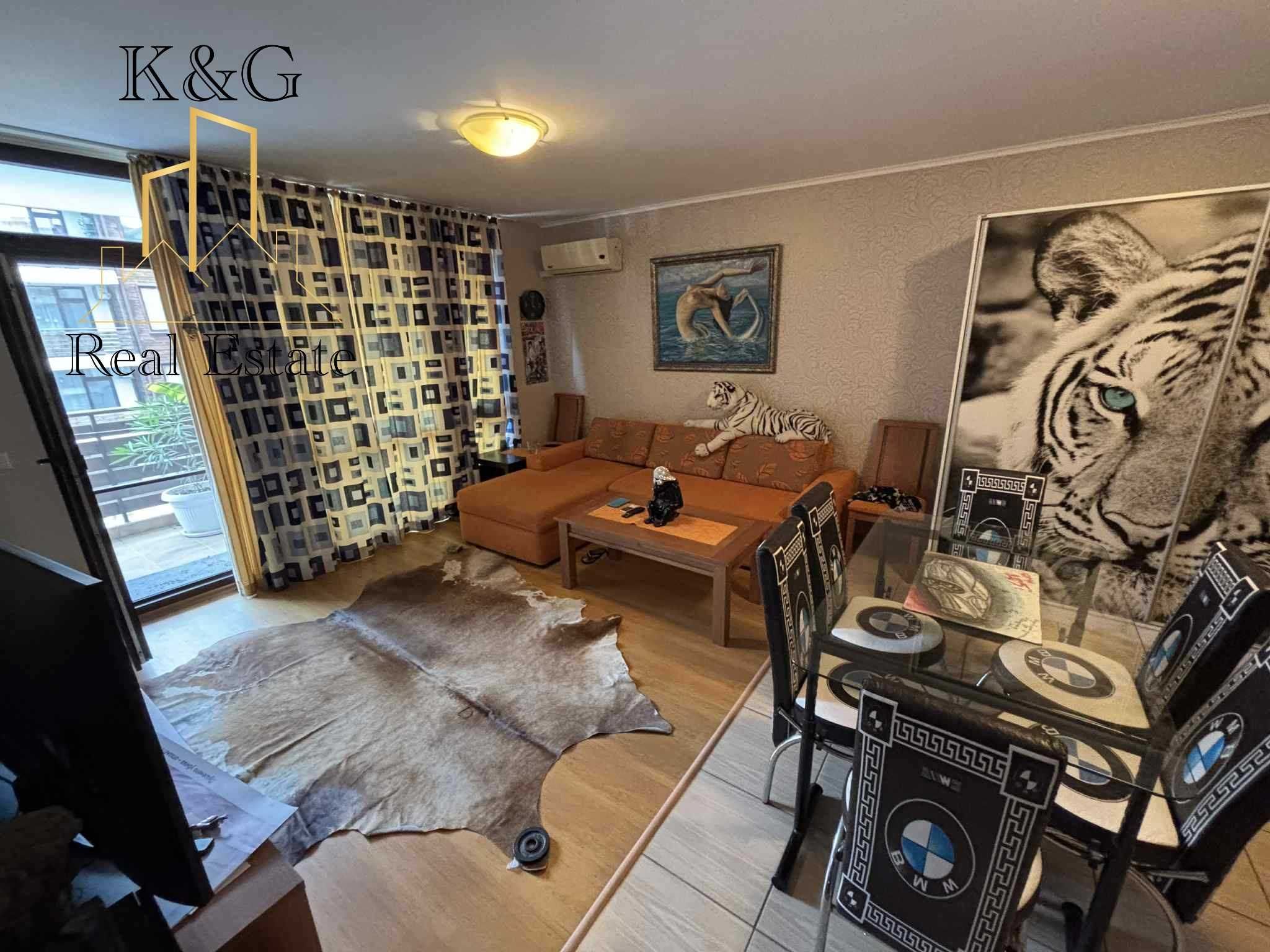 Двустаен с басейн в гр. Несебър