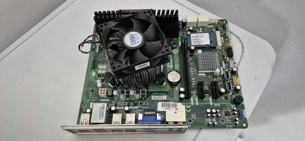 kit procesor i5 4430 + placa de baza mATX  , 8 gb ddr3 1600Mhz