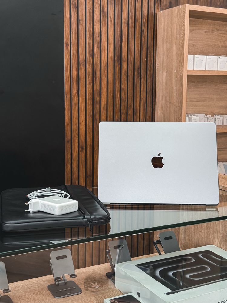 MacBook Pro M1 Pro 16inch 16/512GB