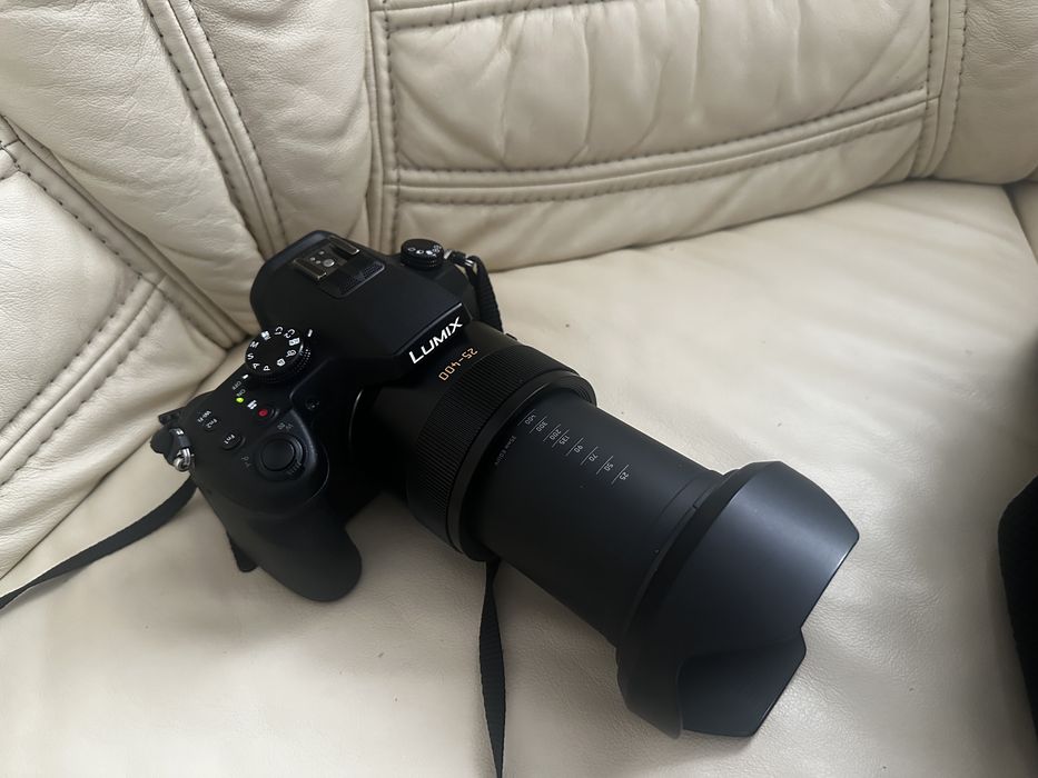 Aparat foto Panasonic Lumix DMC-ZF1000