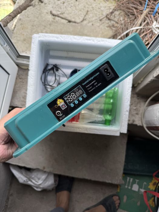 Инкубатор автоматичен