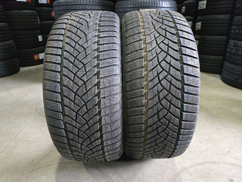 275/40/22 Goodyear 2piese