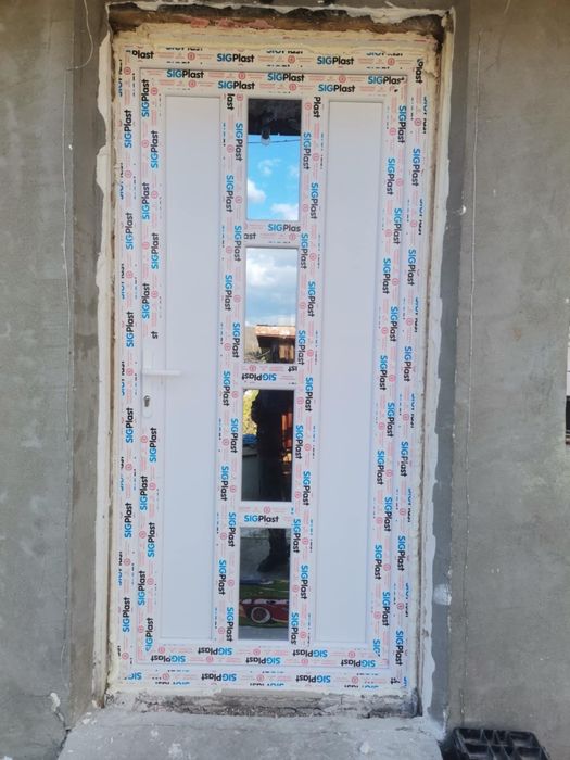 Tâmplărie PVC. Uși și geamuri la comandă