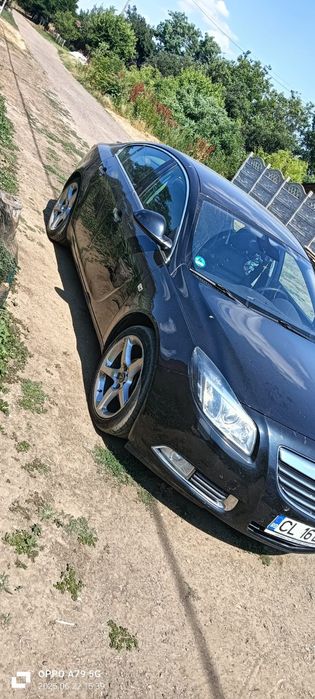 Vând/schimb Insignia