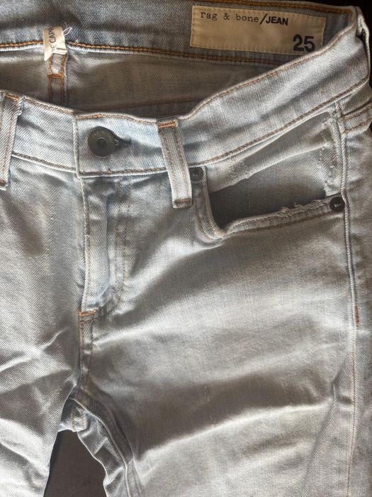 Чисто нови дамски дънки