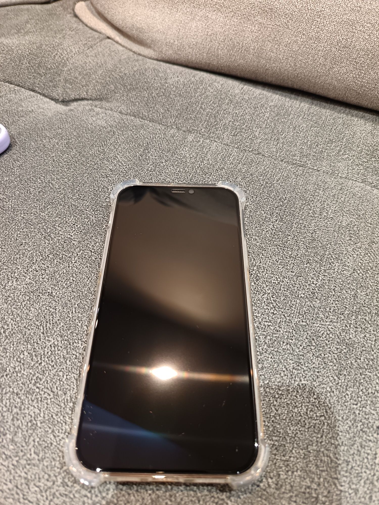 Iphone 12 Pro + Подаръци